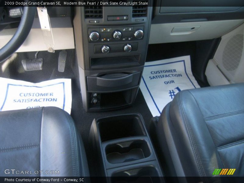 Modern Blue Pearl / Dark Slate Gray/Light Shale 2009 Dodge Grand Caravan SE