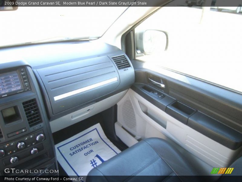 Modern Blue Pearl / Dark Slate Gray/Light Shale 2009 Dodge Grand Caravan SE