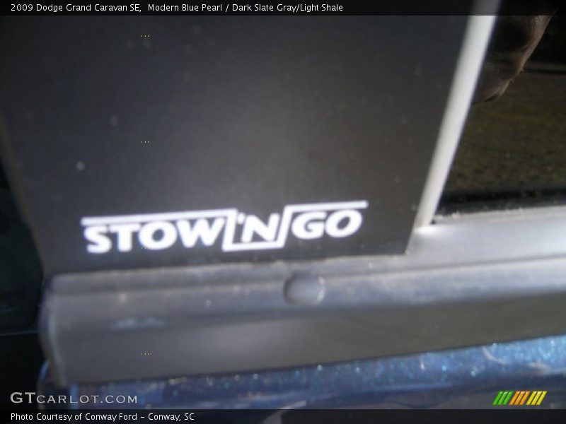Modern Blue Pearl / Dark Slate Gray/Light Shale 2009 Dodge Grand Caravan SE