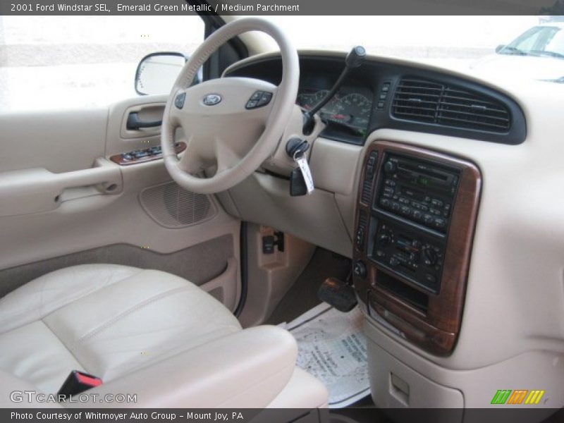Emerald Green Metallic / Medium Parchment 2001 Ford Windstar SEL