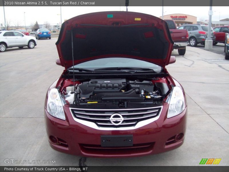 Tuscan Sun Red / Charcoal 2010 Nissan Altima 2.5 S