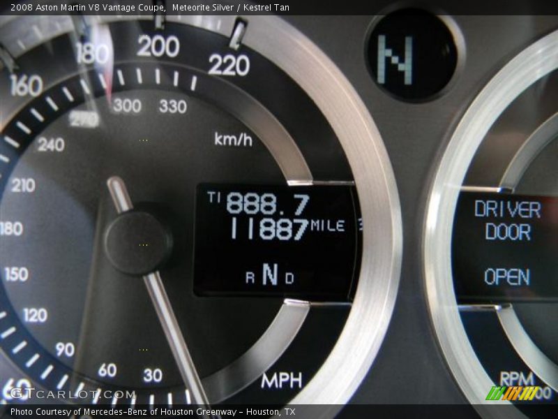 2008 V8 Vantage Coupe Coupe Gauges