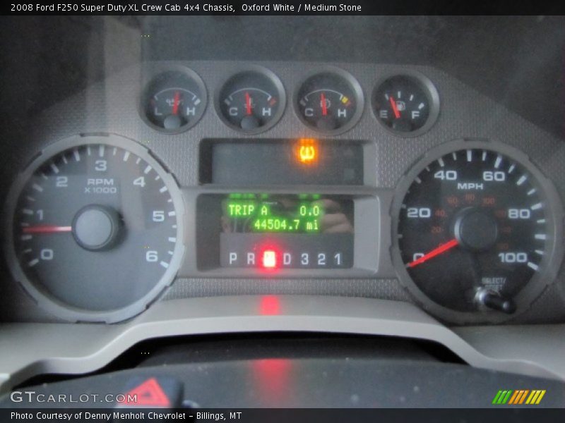 Oxford White / Medium Stone 2008 Ford F250 Super Duty XL Crew Cab 4x4 Chassis