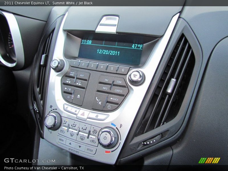 Summit White / Jet Black 2011 Chevrolet Equinox LT