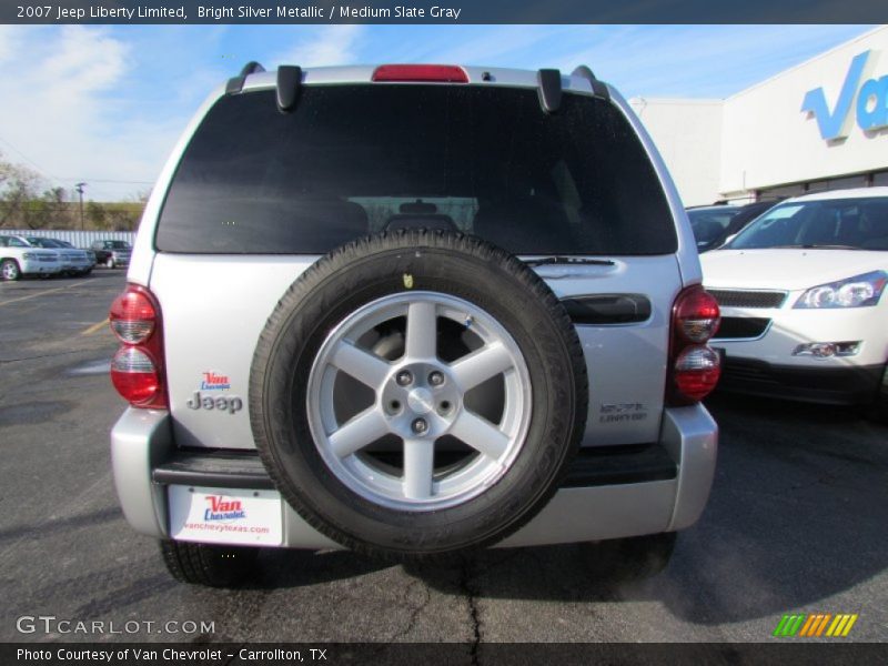 Bright Silver Metallic / Medium Slate Gray 2007 Jeep Liberty Limited