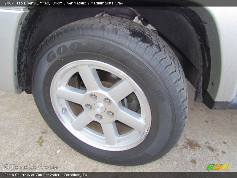 Bright Silver Metallic / Medium Slate Gray 2007 Jeep Liberty Limited