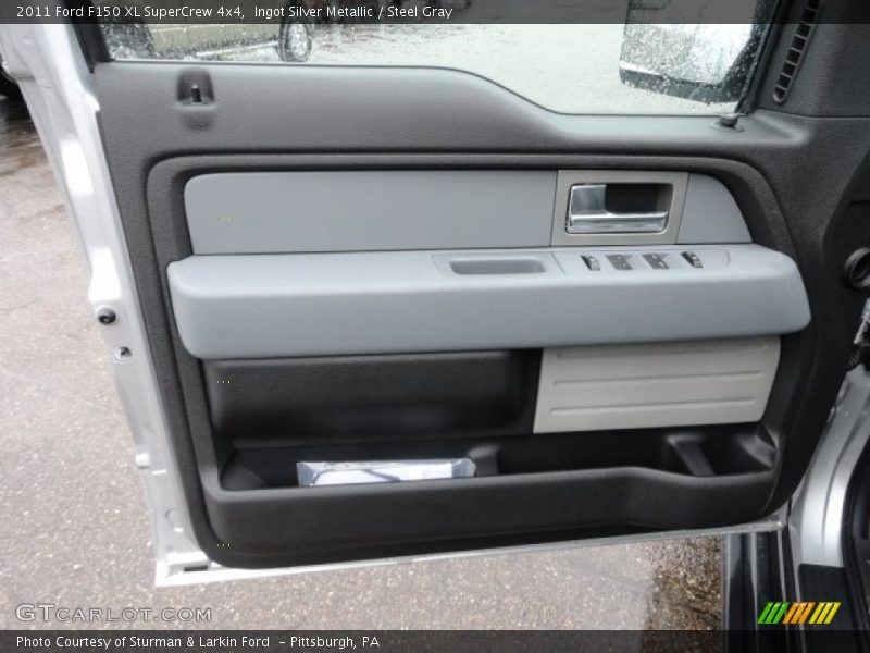 Door Panel of 2011 F150 XL SuperCrew 4x4