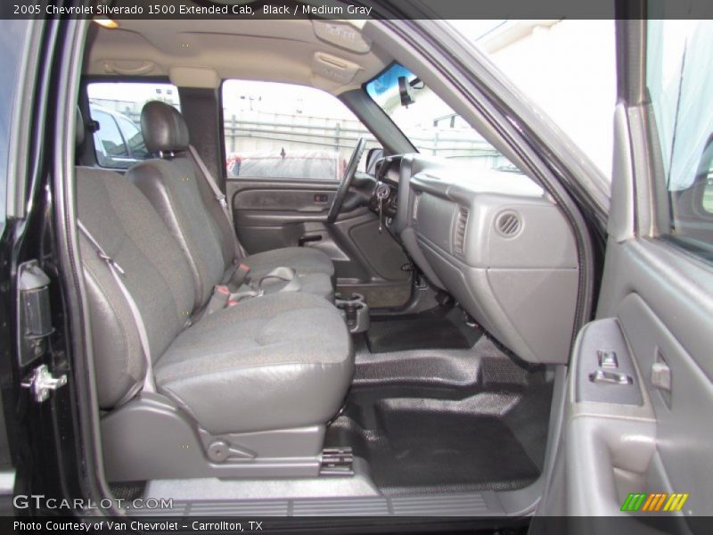 Black / Medium Gray 2005 Chevrolet Silverado 1500 Extended Cab