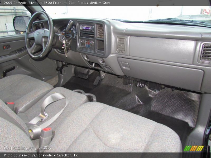 Black / Medium Gray 2005 Chevrolet Silverado 1500 Extended Cab