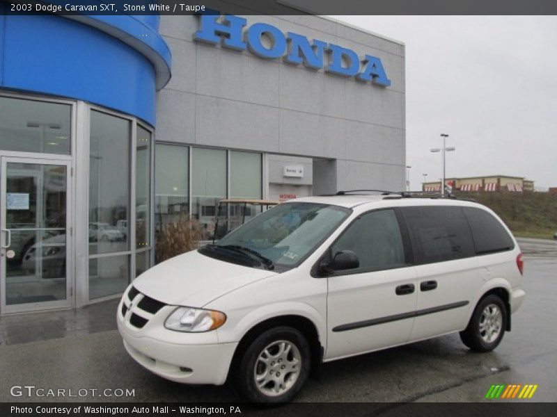 Stone White / Taupe 2003 Dodge Caravan SXT