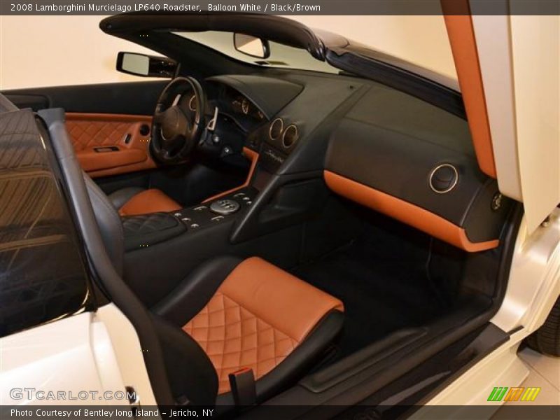 Dashboard of 2008 Murcielago LP640 Roadster