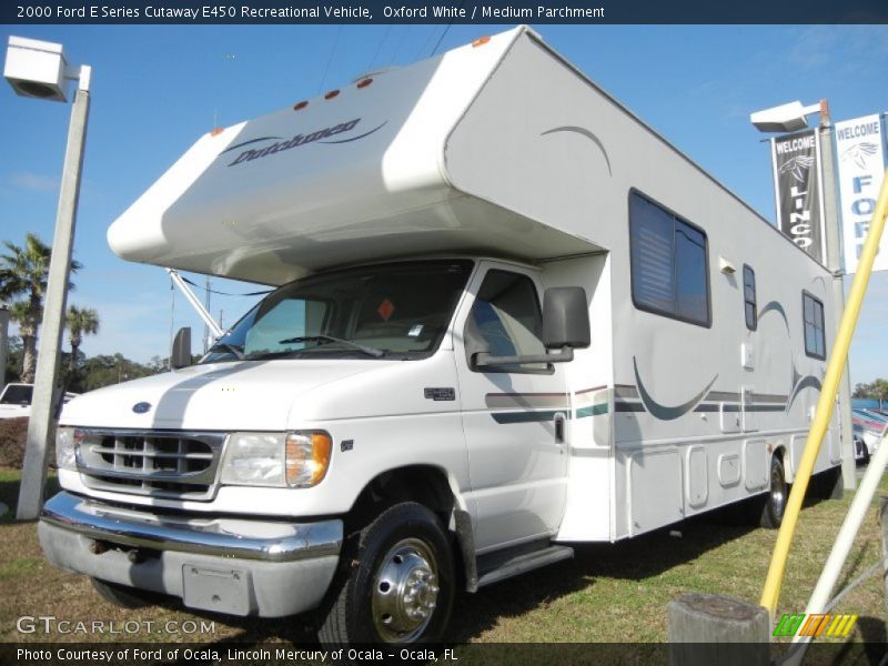 Oxford White / Medium Parchment 2000 Ford E Series Cutaway E450 Recreational Vehicle