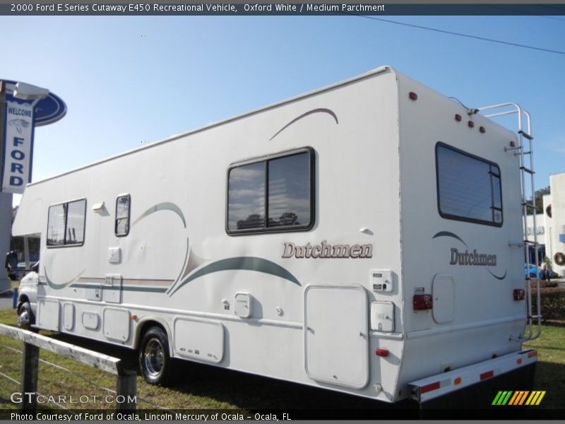 Oxford White / Medium Parchment 2000 Ford E Series Cutaway E450 Recreational Vehicle