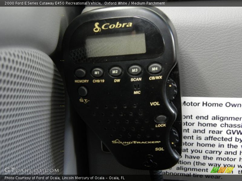 Oxford White / Medium Parchment 2000 Ford E Series Cutaway E450 Recreational Vehicle