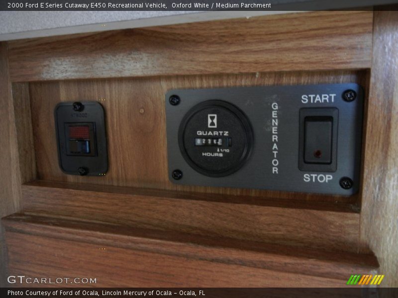 Oxford White / Medium Parchment 2000 Ford E Series Cutaway E450 Recreational Vehicle