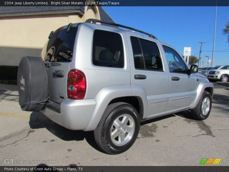 Bright Silver Metallic / Light Taupe/Taupe 2004 Jeep Liberty Limited