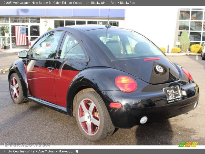Uni Black/Winter Red / Black/Red 2005 Volkswagen New Beetle Bi-Color Edition Coupe