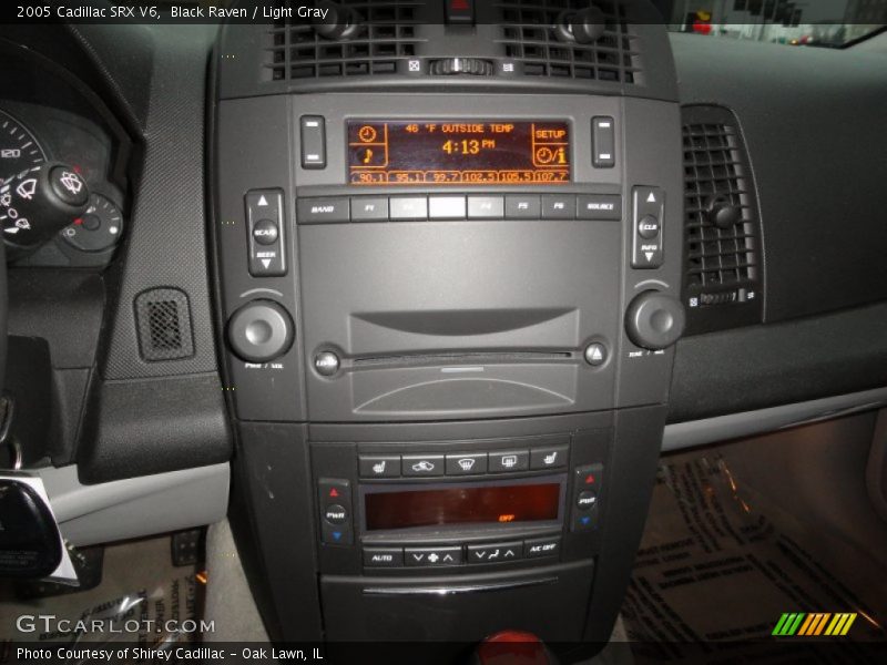 Black Raven / Light Gray 2005 Cadillac SRX V6