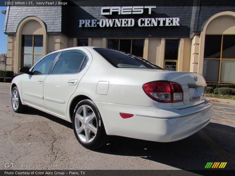 Ivory Pearl / Beige 2002 Infiniti I 35