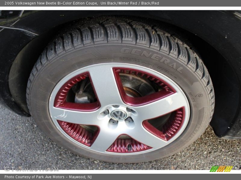  2005 New Beetle Bi-Color Edition Coupe Wheel