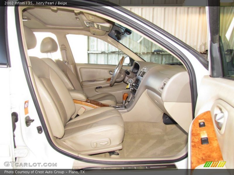 Ivory Pearl / Beige 2002 Infiniti I 35