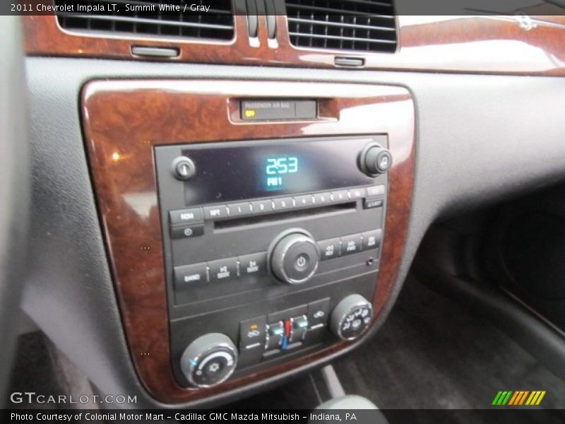 Summit White / Gray 2011 Chevrolet Impala LT