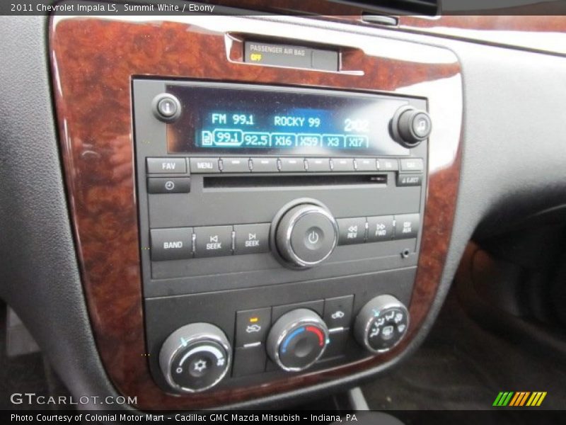 Summit White / Ebony 2011 Chevrolet Impala LS