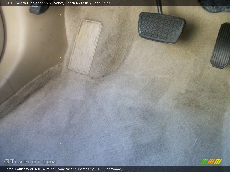 Sandy Beach Metallic / Sand Beige 2010 Toyota Highlander V6