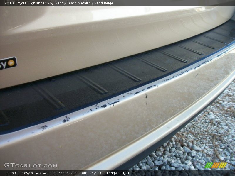 Sandy Beach Metallic / Sand Beige 2010 Toyota Highlander V6