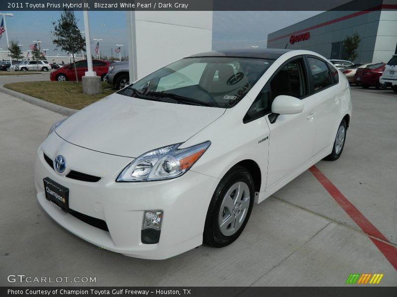 Blizzard White Pearl / Dark Gray 2011 Toyota Prius Hybrid III