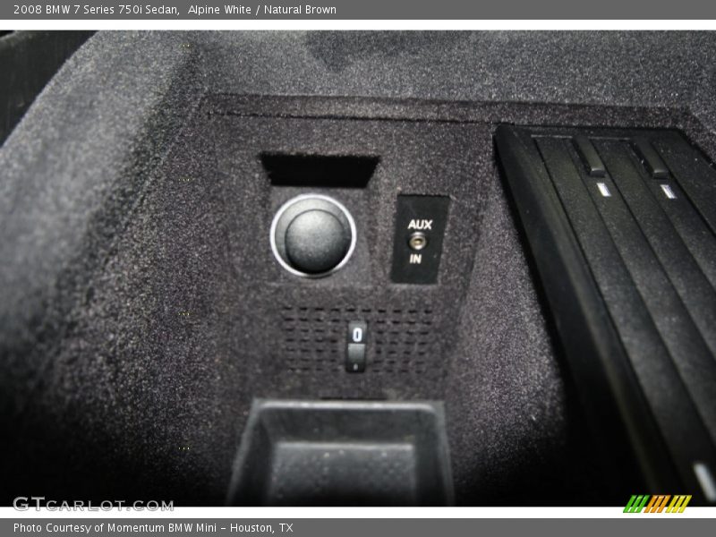 Alpine White / Natural Brown 2008 BMW 7 Series 750i Sedan