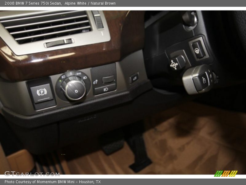 Alpine White / Natural Brown 2008 BMW 7 Series 750i Sedan
