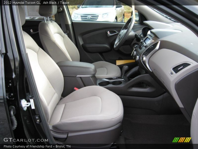 Ash Black / Taupe 2012 Hyundai Tucson GL