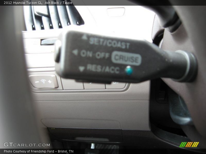 Ash Black / Taupe 2012 Hyundai Tucson GL