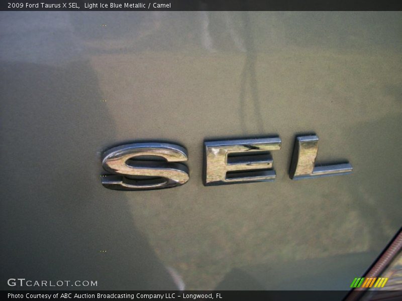 Light Ice Blue Metallic / Camel 2009 Ford Taurus X SEL