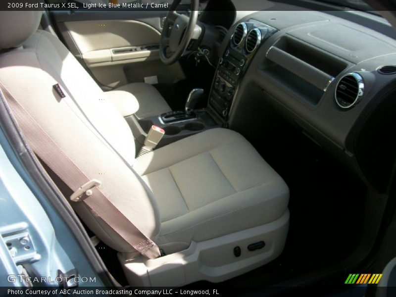 Light Ice Blue Metallic / Camel 2009 Ford Taurus X SEL
