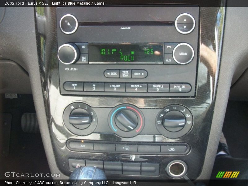 Controls of 2009 Taurus X SEL