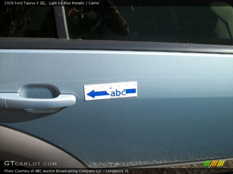 Light Ice Blue Metallic / Camel 2009 Ford Taurus X SEL