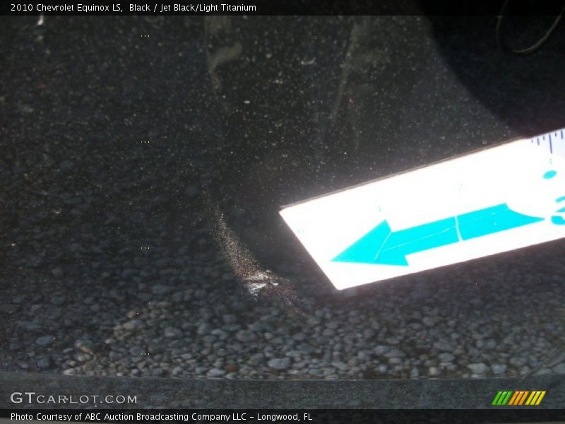 Black / Jet Black/Light Titanium 2010 Chevrolet Equinox LS