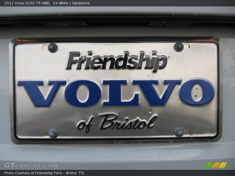 Ice White / Sandstone 2012 Volvo XC60 T6 AWD