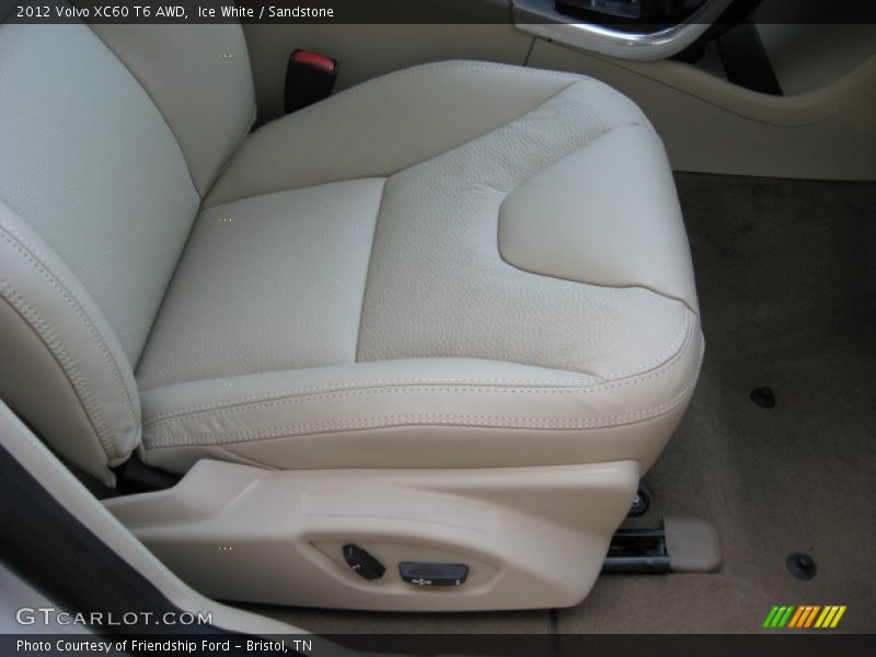 Ice White / Sandstone 2012 Volvo XC60 T6 AWD