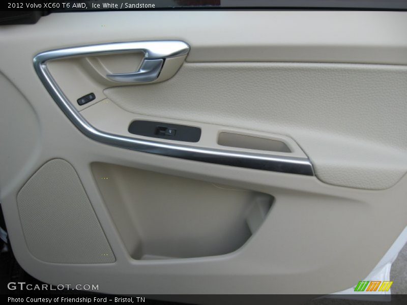 Ice White / Sandstone 2012 Volvo XC60 T6 AWD
