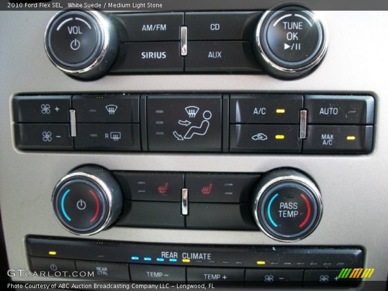 Controls of 2010 Flex SEL
