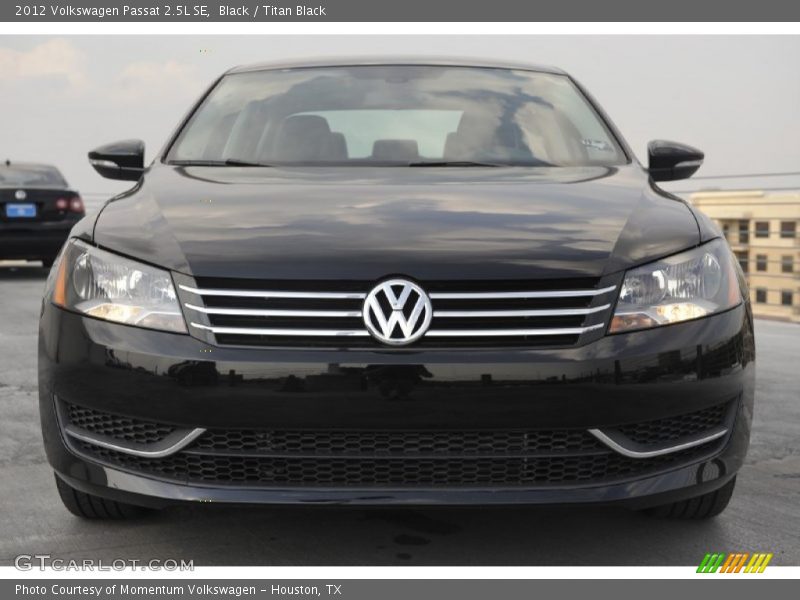 Black / Titan Black 2012 Volkswagen Passat 2.5L SE
