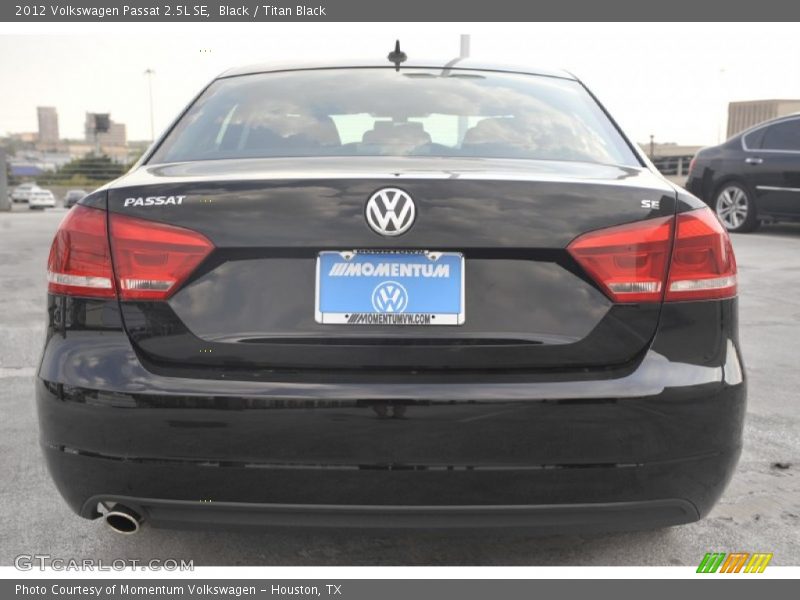 Black / Titan Black 2012 Volkswagen Passat 2.5L SE