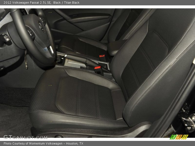 Black / Titan Black 2012 Volkswagen Passat 2.5L SE