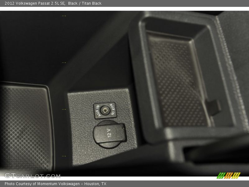 Black / Titan Black 2012 Volkswagen Passat 2.5L SE