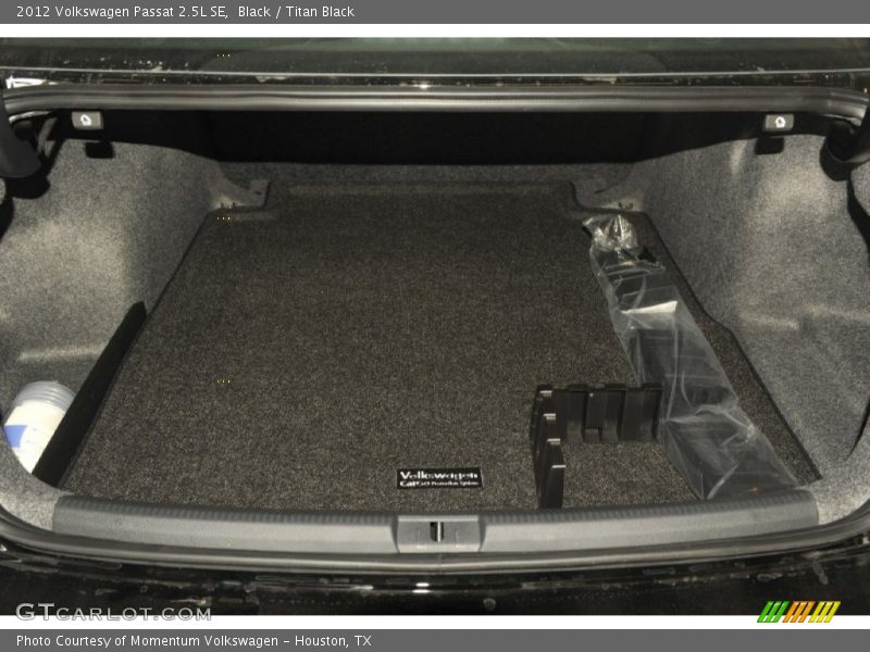 Black / Titan Black 2012 Volkswagen Passat 2.5L SE