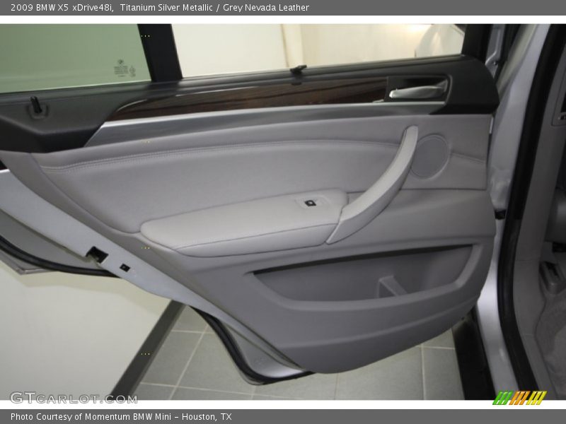 Titanium Silver Metallic / Grey Nevada Leather 2009 BMW X5 xDrive48i