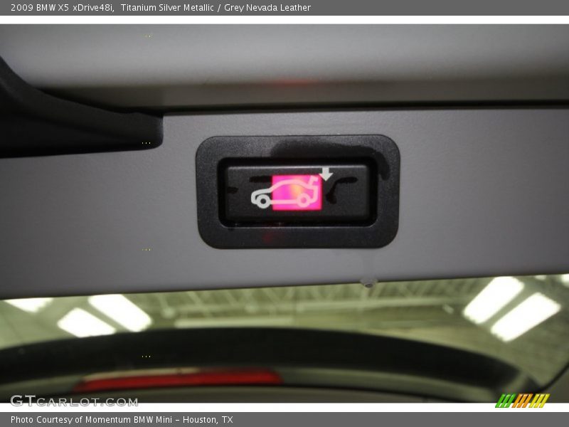 Titanium Silver Metallic / Grey Nevada Leather 2009 BMW X5 xDrive48i